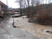 Vranje: Poplava odnela put, četiri sela odsečena od sveta